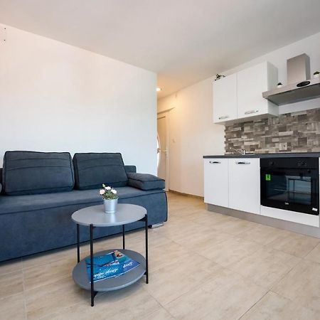 Feel Dugi Otok Apartments Ллука Экстерьер фото