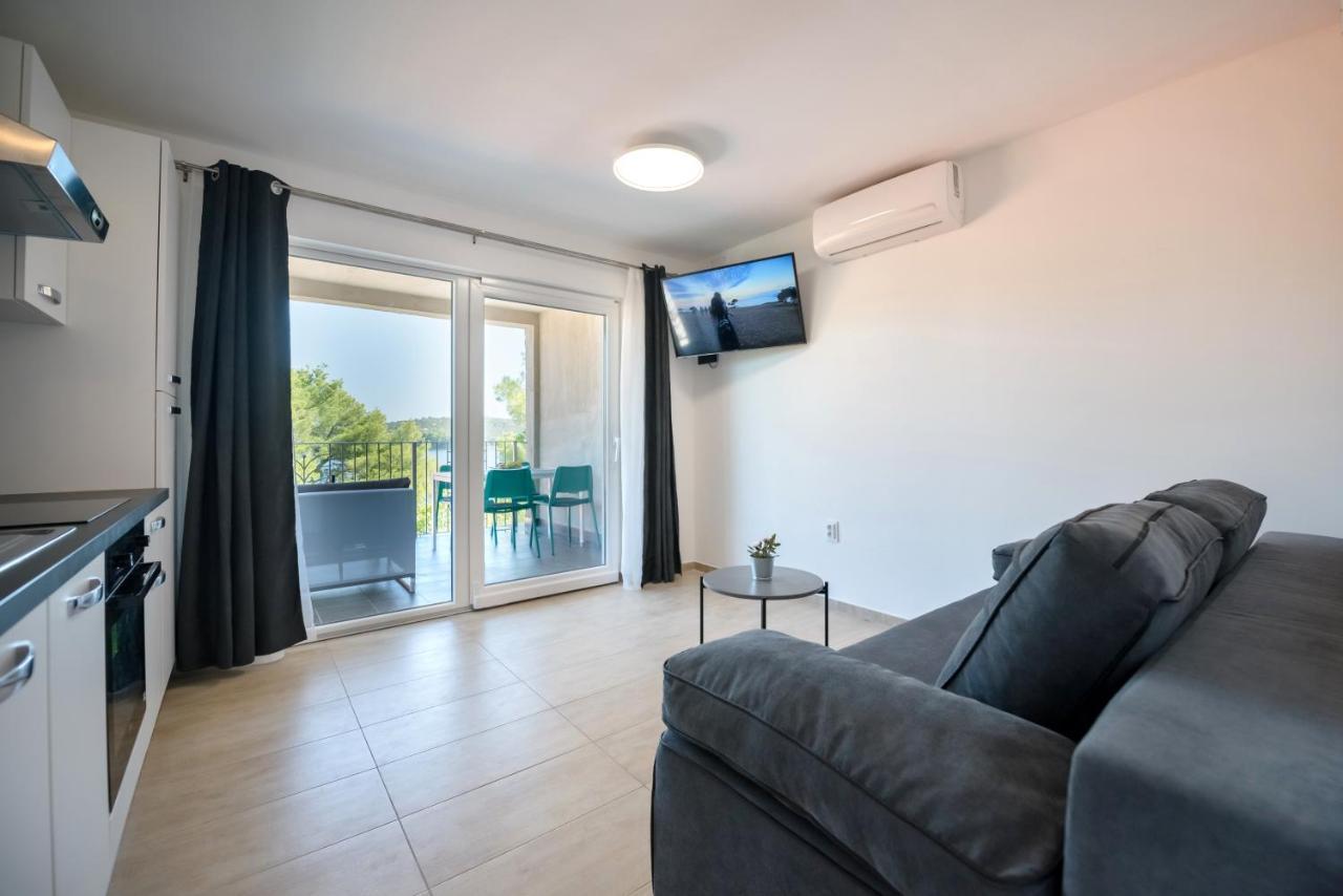 Feel Dugi Otok Apartments Ллука Экстерьер фото