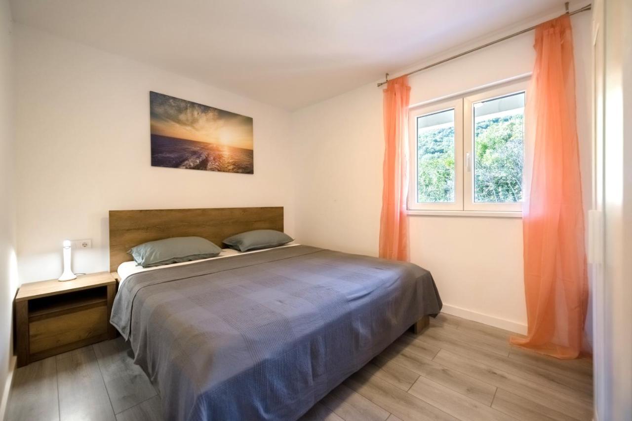 Feel Dugi Otok Apartments Ллука Экстерьер фото