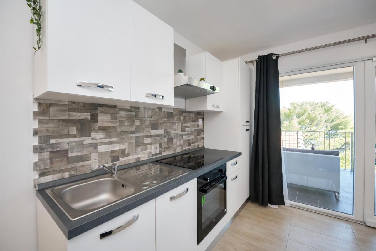 Feel Dugi Otok Apartments Ллука Экстерьер фото
