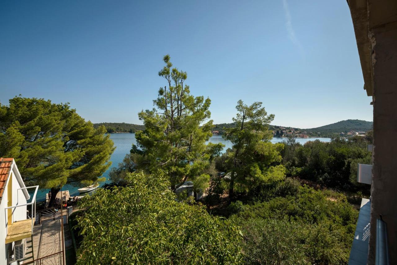 Feel Dugi Otok Apartments Ллука Экстерьер фото